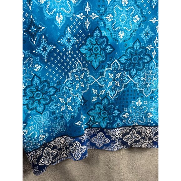 Westport Woman 2X Blue V-Neck Floral Print Short Sleeve Top Rayon/Spandex Blend - Picture 5 of 7